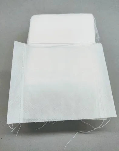 Cubrebocas Tricapa Blanco SMS CSCI Paquete con 150 Piezas-3